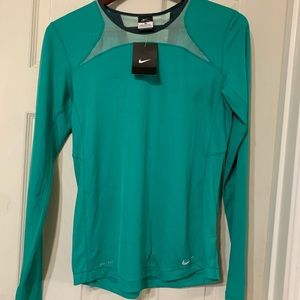 Nike women’s Dri Fit  long sleeve shirt NWT